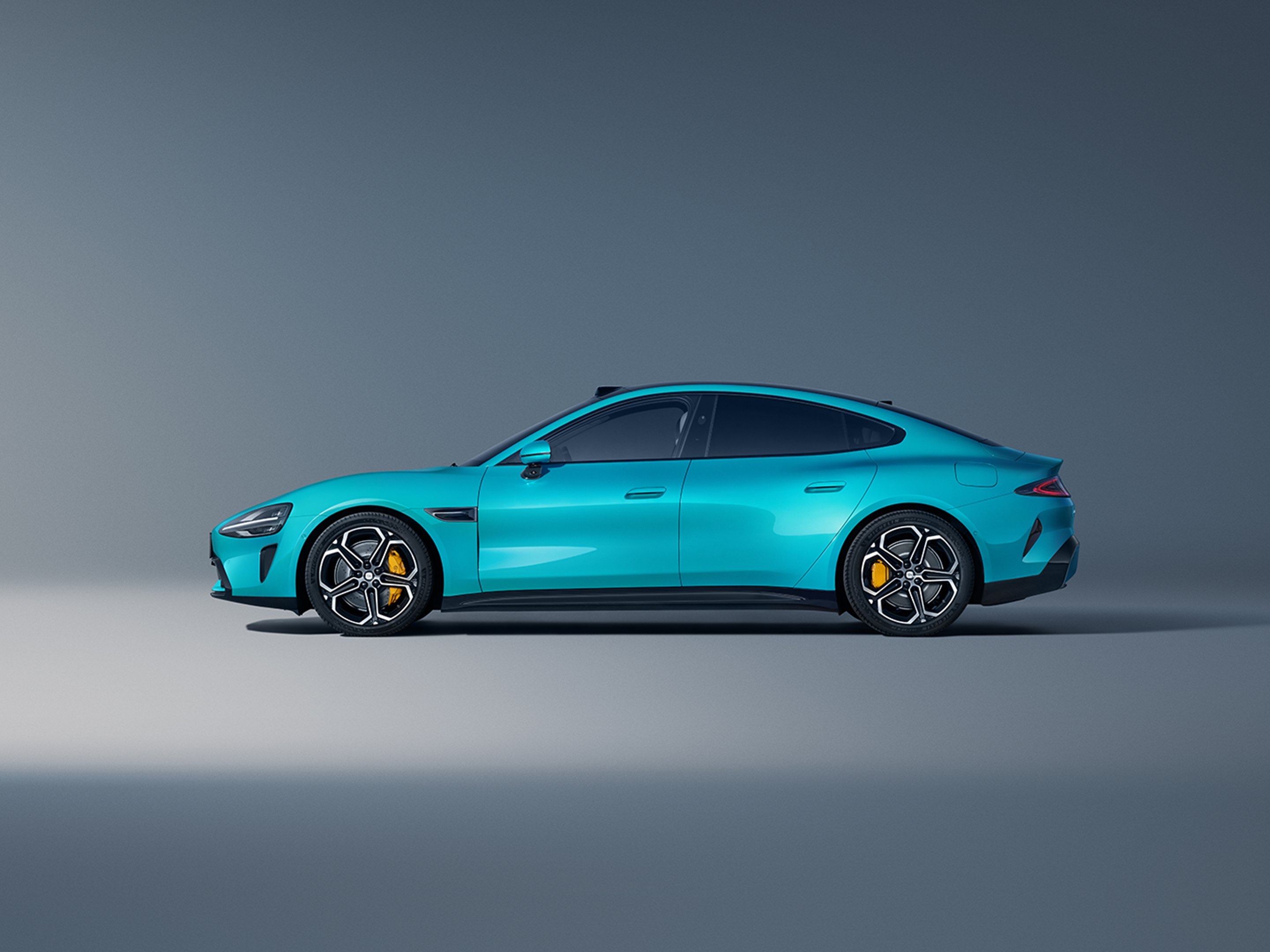 Xiaomi SU7 EV: Unveiled & Ready to Disrupt? 